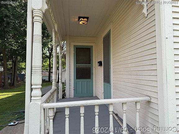 2nd image of 831 W Main St