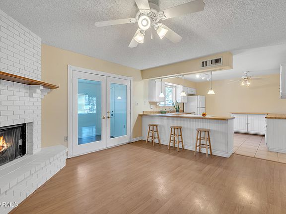3rd image of 3349 E CARMEL Avenue