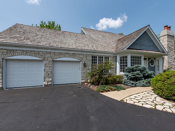 2nd image of 590 Wharton Dr