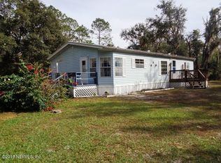 104 Long Rd, Interlachen, FL 32148