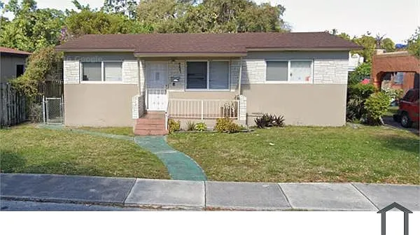757 NW 47th St — Photo 1