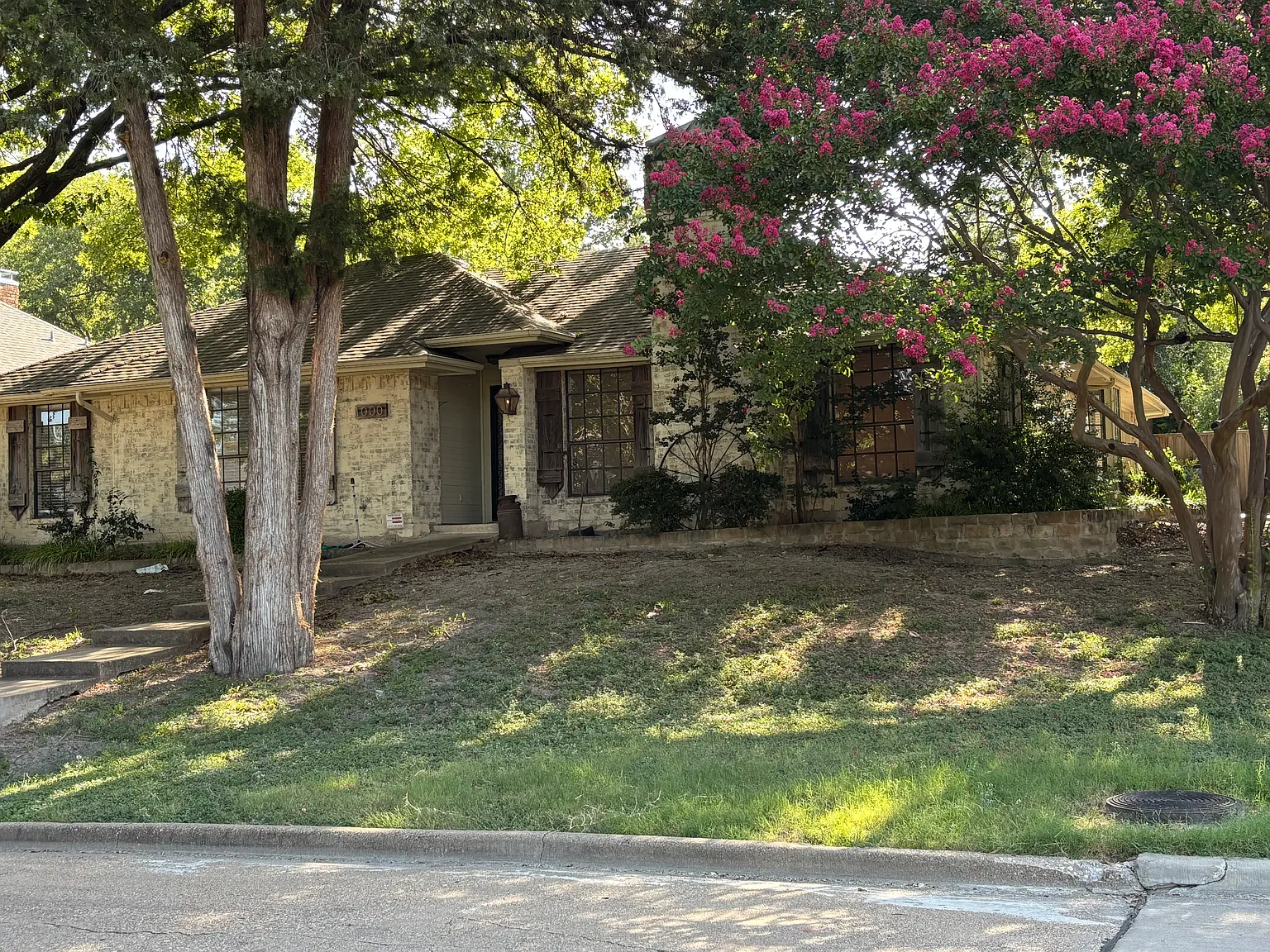 3 bed, 1579 sqft, $2,350 — Photo 2
