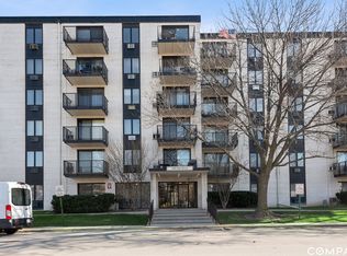 9701 N Dee Rd APT 6A, Niles, IL 60714