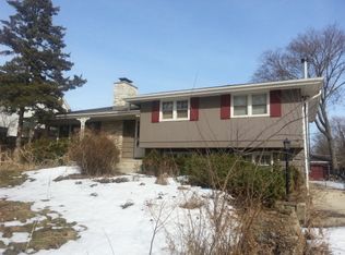 5533 Lyman Ave, Downers Grove, IL 60516