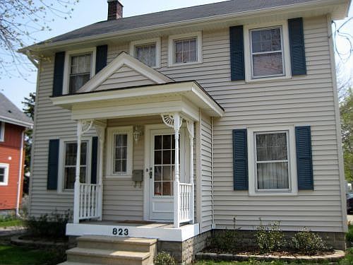 1st image of 823 Aurora St