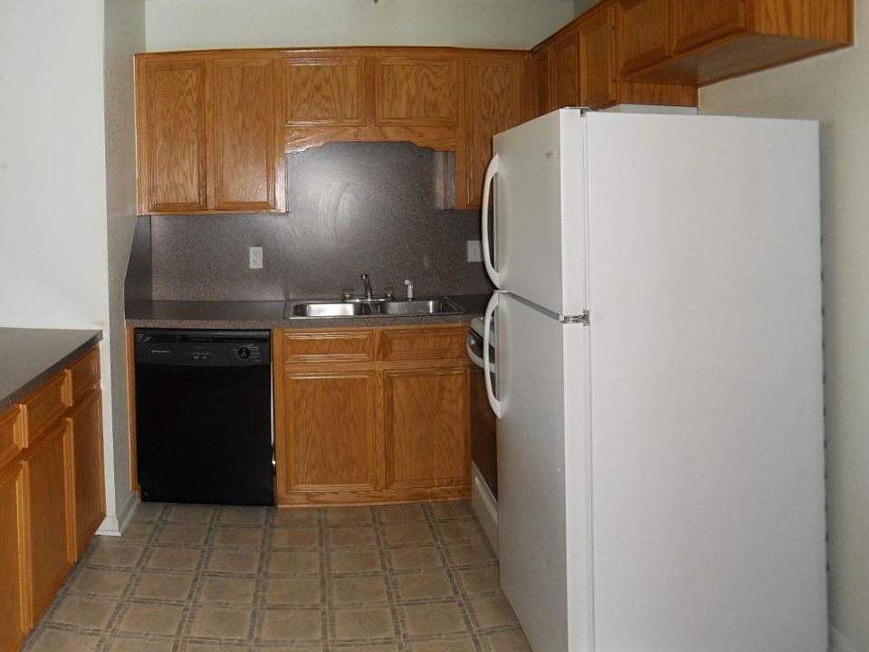 004_Kitchen & Laundry Room_09292022