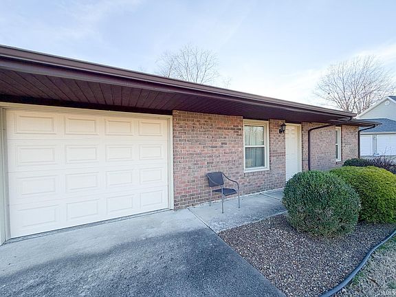 5th image of 207 Lorshelna Dr #A & B