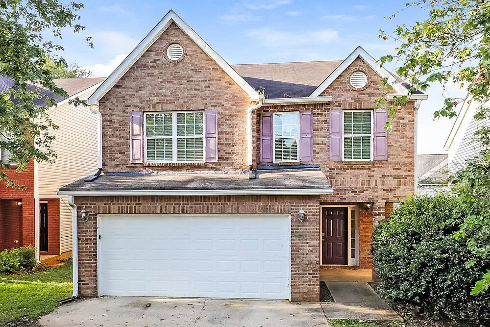 4 bed, 2.5 bath, 2226 sqft, $2,025 — Photo 1