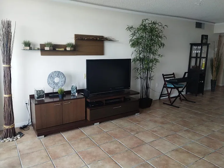 1075 NE Miami Gardens Dr #505 — Photo 13