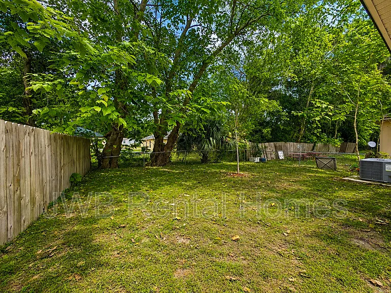 8719 Galveston Ave — Photo 10