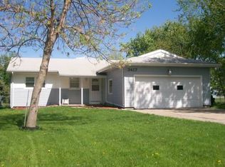 3417 Graham Ave, Grand Island, NE 68803