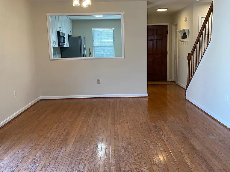 8569 Harvest View Ct — Photo 5