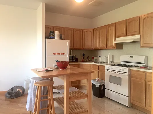 Rented by Capri Jet Realty Corp | media 26