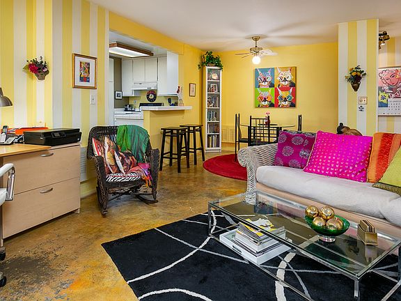 3rd image of 360 S Euclid Ave Unit 129