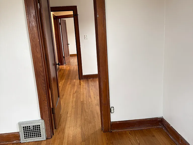 2116 Natchez Ave — Photo 10