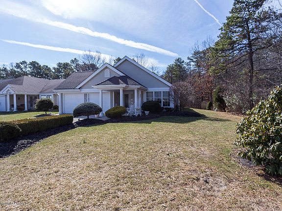 2nd image of 550 Waterford Dr