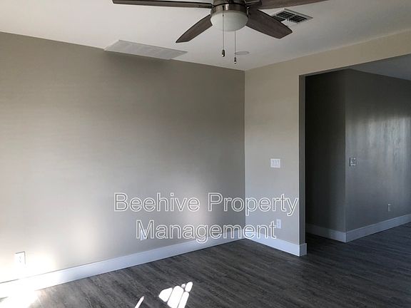 4th image of 410 E 1st Ave