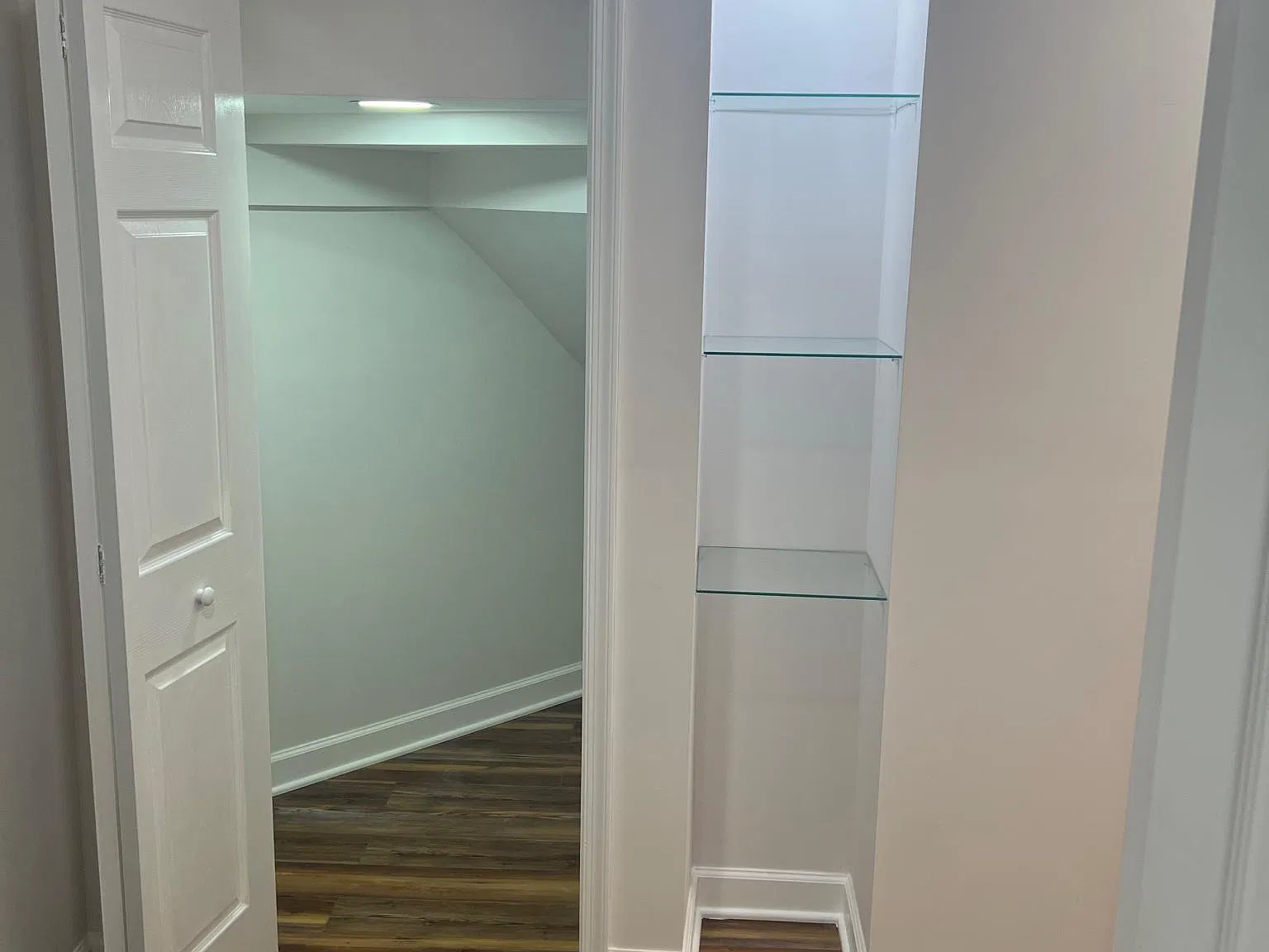 2 bed, 1.5 bath, 1200 sqft, $2,300 — Photo 3