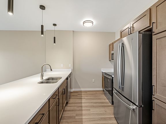 5th image of 4908 5th St #108