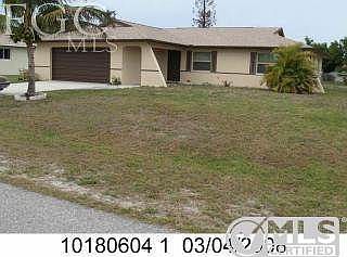Beautiful 3bd 2 ba home with fenced in yard. $995.00/mth