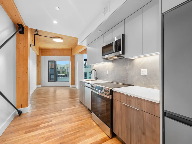 80 Ainslie St #402 — Photo 5