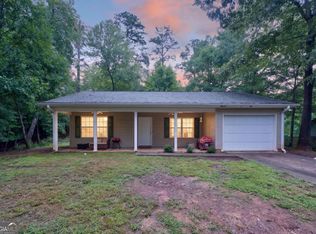 3548 Lakeview Dr, Gainesville, GA 30501