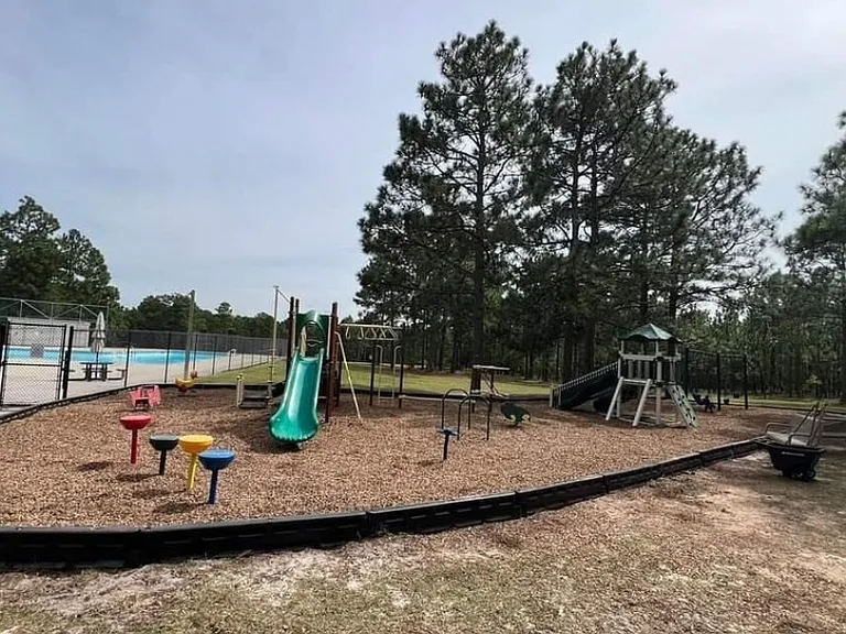 Pineridge Cv — Photo 22