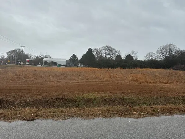 4180/419 Wedgefield Rd, Sumter, SC 29154