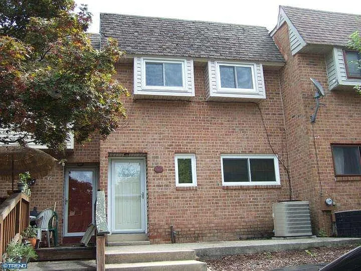 1129 Blair Ct photo 1