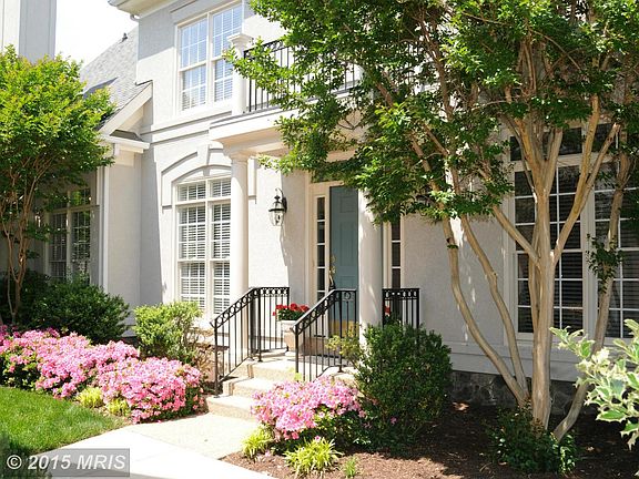 2nd image of 3985 Ballynahown Cir