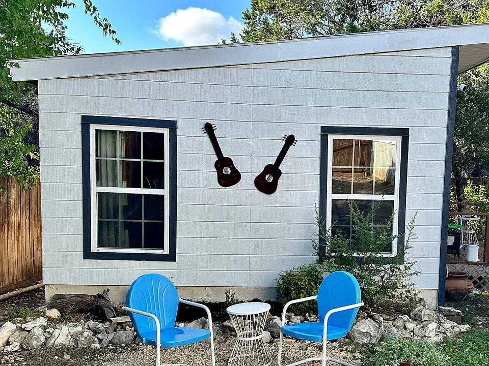 16 Saddle Rock Rdg #A