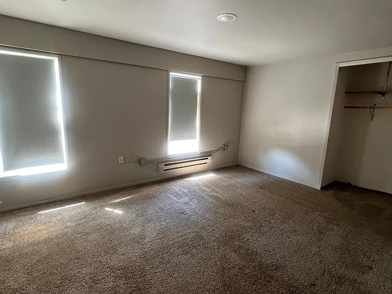 1408 Oshkosh Ave — Photo 9
