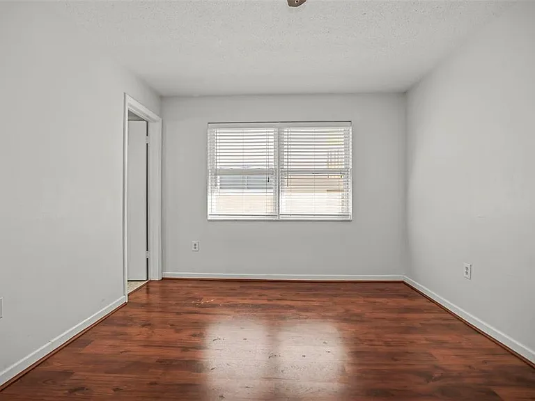 11655 3rd St E #19 — Photo 14