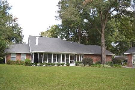 4th image of 174 NW Green Ln