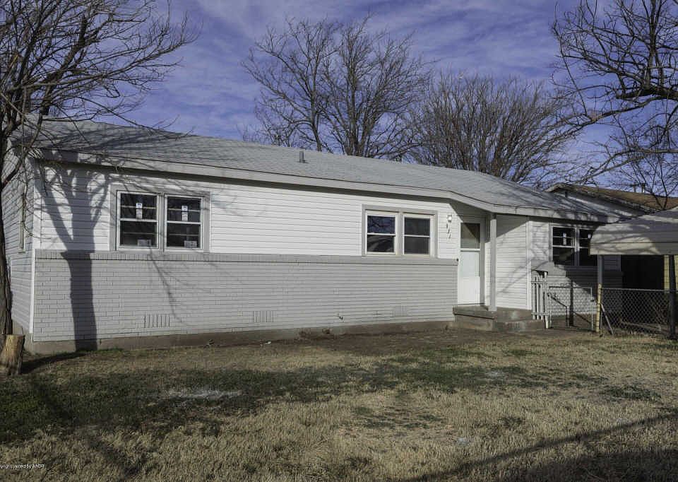 1st image of 931 Dahlia St