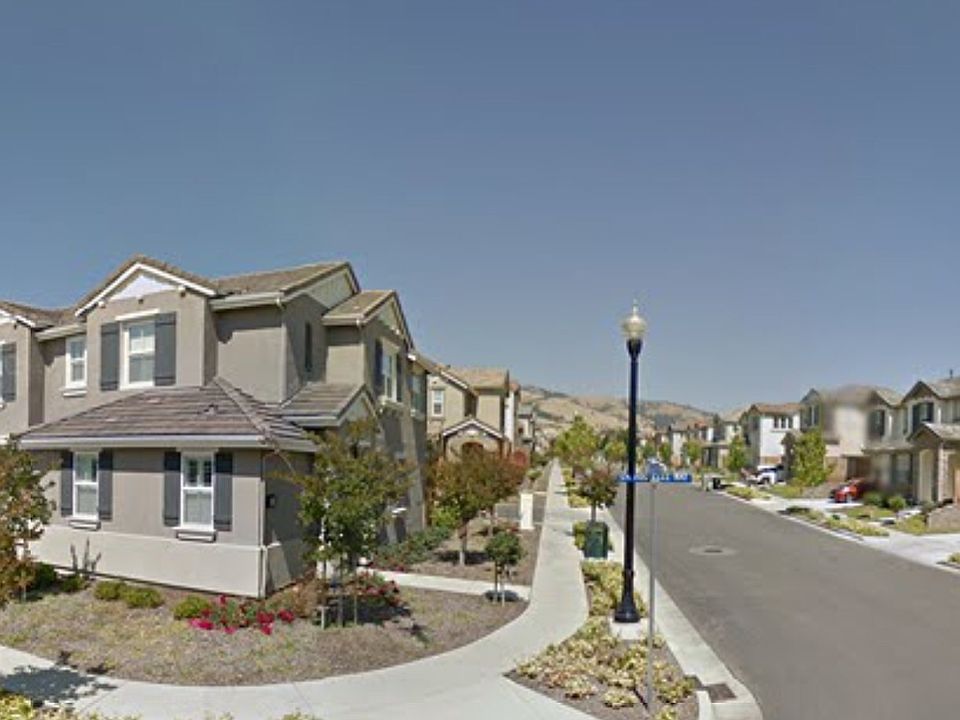 2nd image of 3242 La Rochelle Way