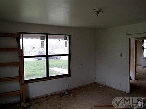 5th image of 737 N Race St