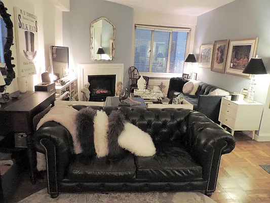 Rented by essential NEW YORK Real Estate | media 18