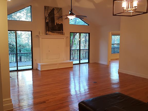 5th image of 4765 Knollwood Dr