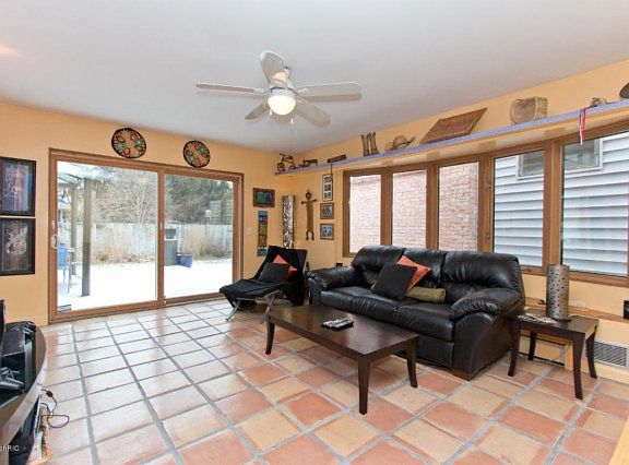 5th image of 1646 Thornapple River Dr SE