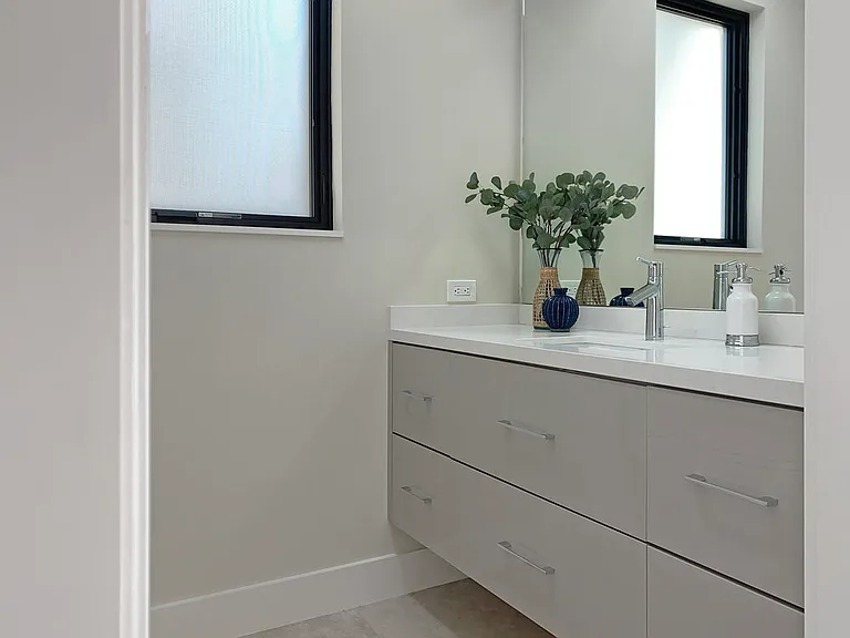 10 Notre Dame Pl — Photo 32