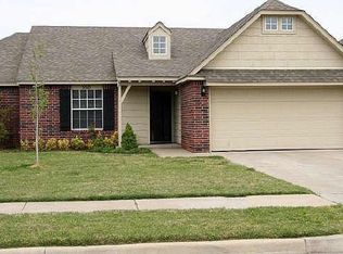 3510 E Berkeley St, Broken Arrow, OK 74014