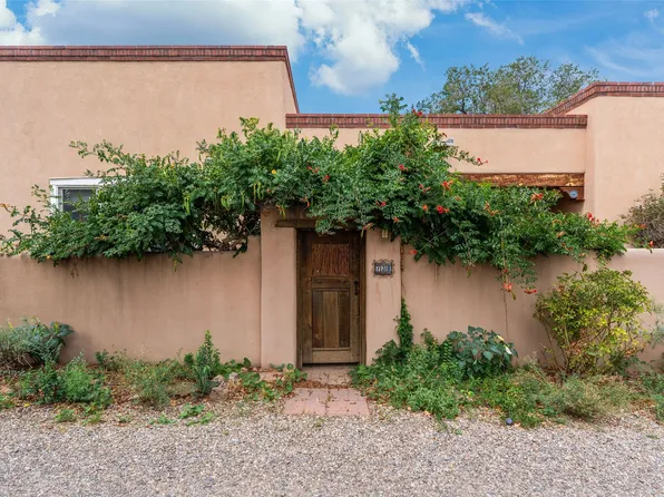 738 Gregory Ln, Santa Fe, NM 87505