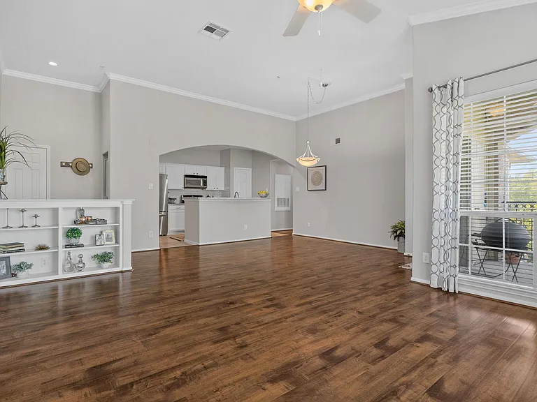 6607 Lake Woodlands Dr #633 — Photo 1