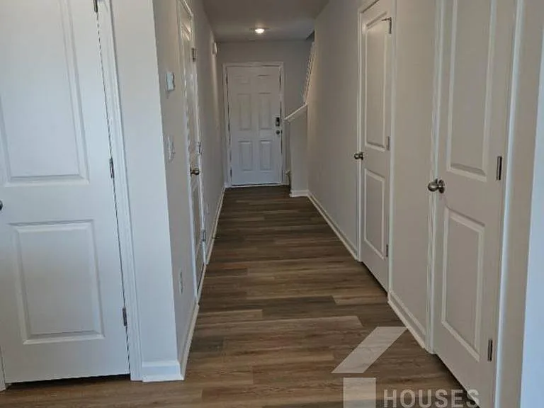 770 Embark Cir — Photo 3