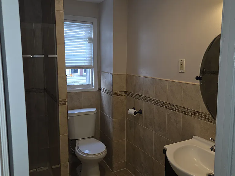 48 Hazelwood Ave #1 — Photo 8