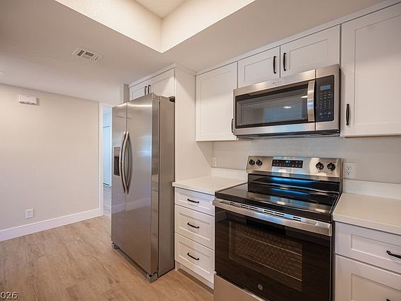 2nd image of 1956 Las Palmas Ln APT 136