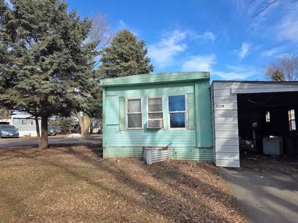 703A W 8th St #703A8, Storm Lake, IA 50588