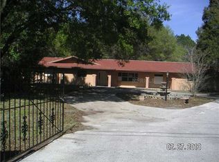 8235 Quail Run Dr, Zephyrhills, FL 33544