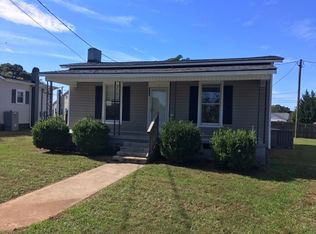 908 N Main St, Graham, NC 27253